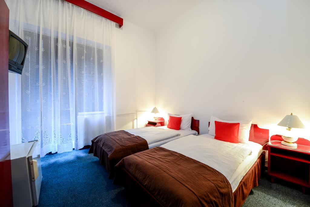 Hostel Nord Timisoara Esterno foto